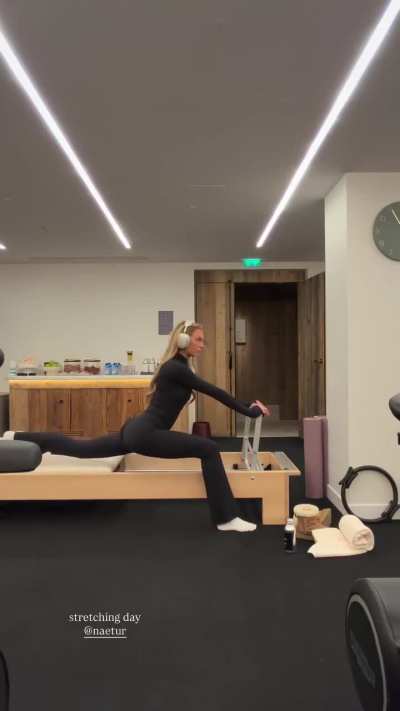stretching day on her IG Story, 1/14/26