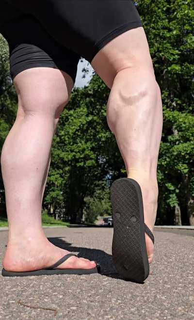 Flip flops and strong calves, what else could you wish for?