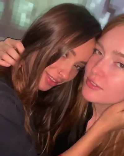 Liya Jia Kissing r/Goo<wbr>dNsfw<wbr>Morni<wbr>ng