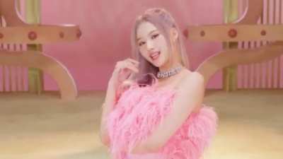 Sana 😍