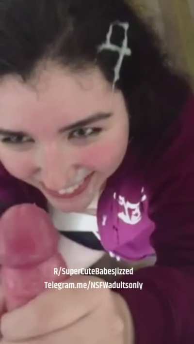 Cute Co-Ed Sucks Her Off Her Professor and Gets a Thick Cum Tasting Facial!