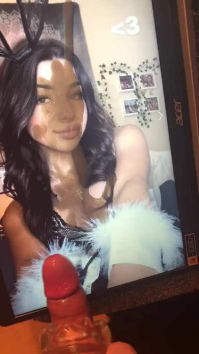 Pretty cum bunny Alexa