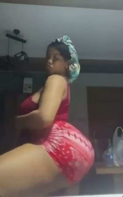 🍑😍😤