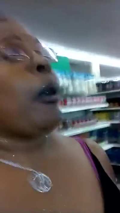 Dollar tree customer calls out another customer for leaving her child in the car…