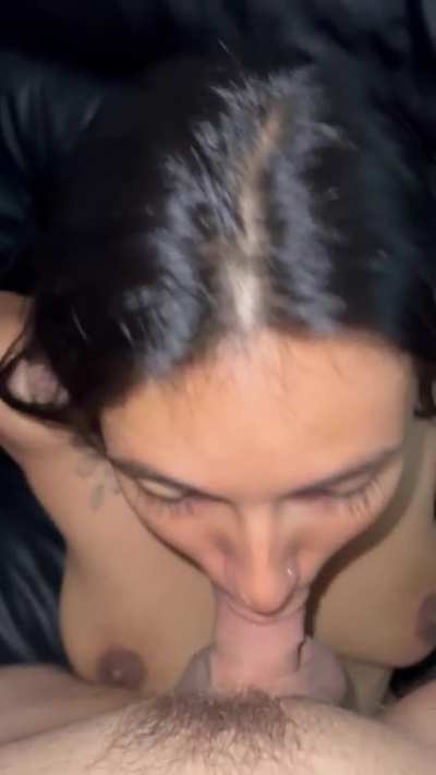 Eye contact during blowjobs makes me so horny
