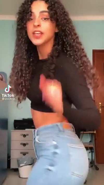 That booty is something else 🍑