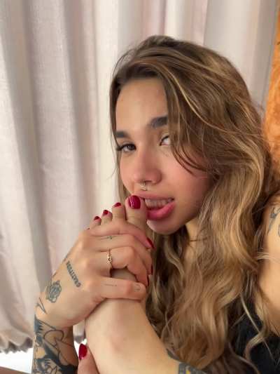 No problem, if no one wants to suck my toes, I'll gladly do it myself