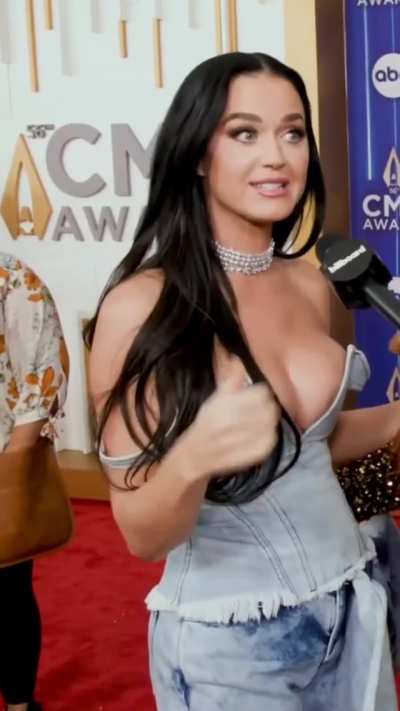 Katy Perry - those tits are perfect