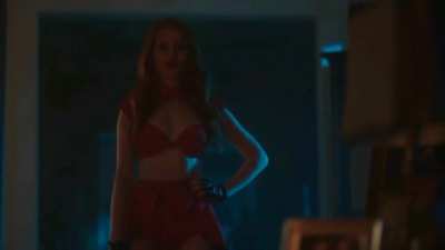 She looks SO HOT