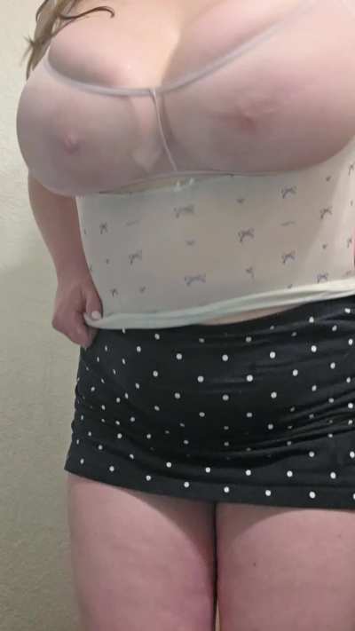 Let's start your morning with some big tits <3