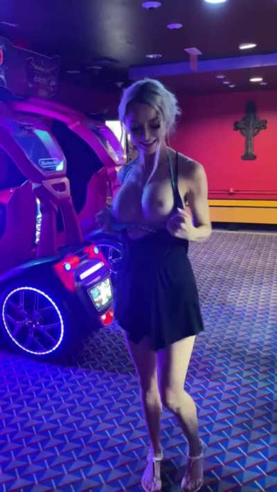 I'm the best prize in the arcade