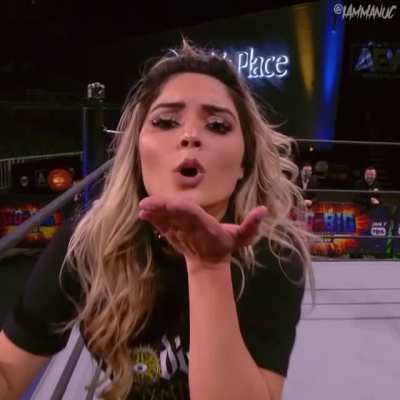 Tay Conti Kiss 💋