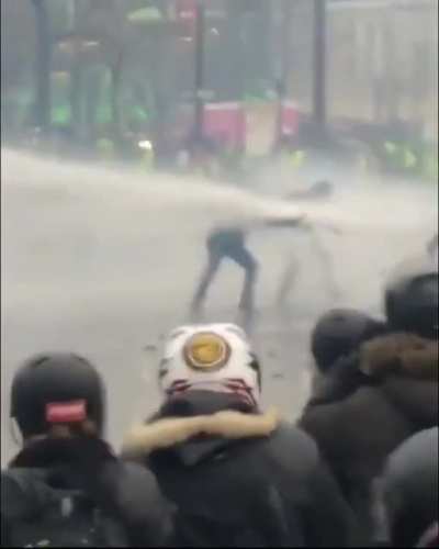Hier à Paris (âmes sensibles s'abstenir ?)