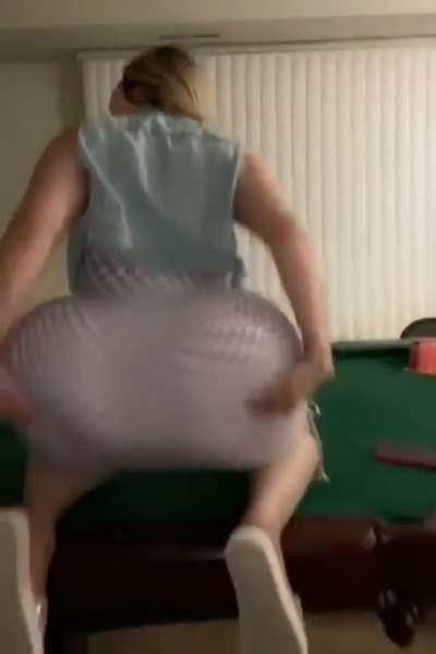 Giant 🍑