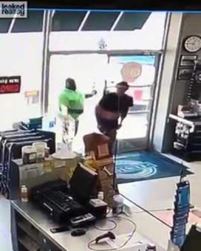 WELCOME TO IN THIS STORE.