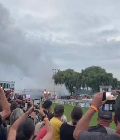 Truck pumps up the revs