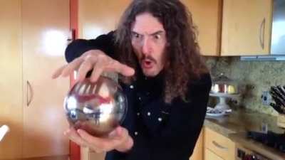 behold ze magical floating orb!!!!