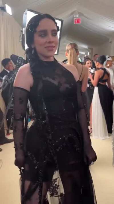 What a gorgeous woman