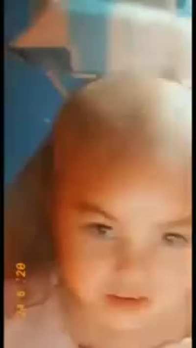 monkaW o q vc fez