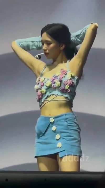 230907 Mina