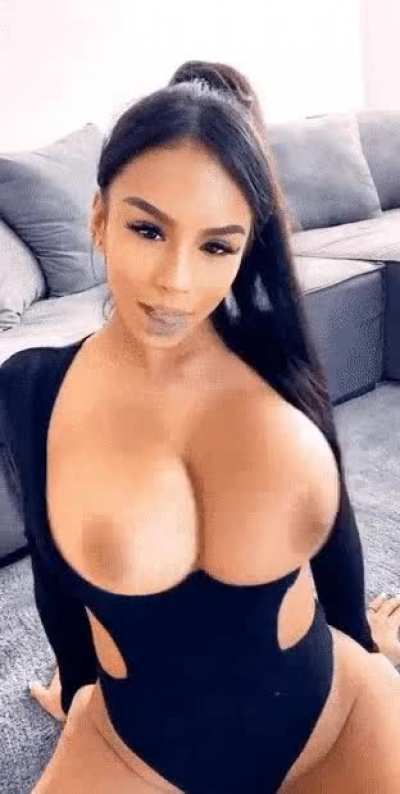 You walk into your room to a special birthday surprise from your siste<wbr>r…wha<wbr>t’s your first reaction? 🥵👀