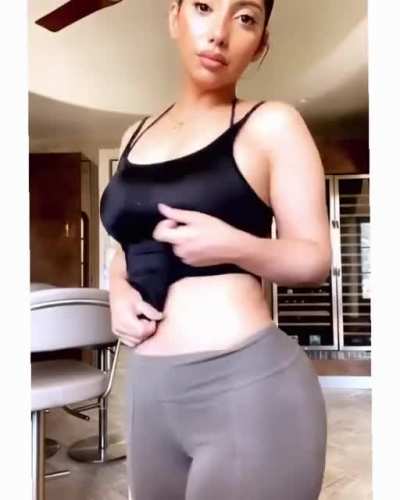 🍑🍑💦💦🔥<wbr>😈👅