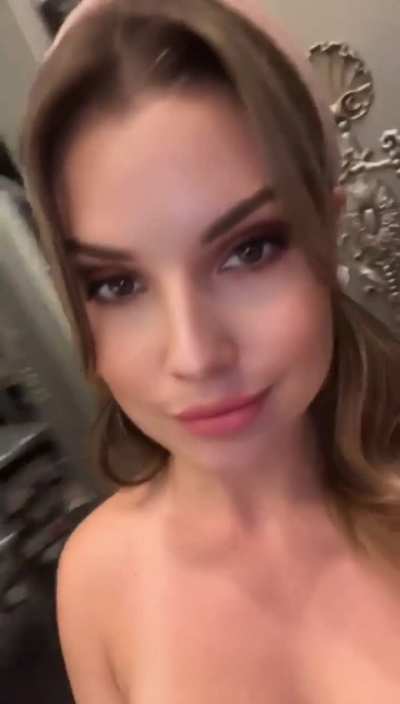 Amanda Cerny Nip Slip - Deleted Snapchat