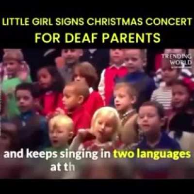 Little girl signs Christmas concert for deaf parents ❤️
