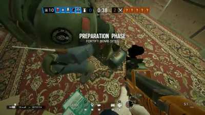 Rook putting his armour up his ass
