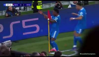 Loved Vini's celebration on these racists 😭🤍