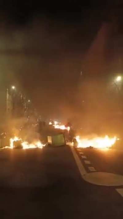 Paris on fire after confirmation of retirement age up from 62 to 64, this week gonna be fun.