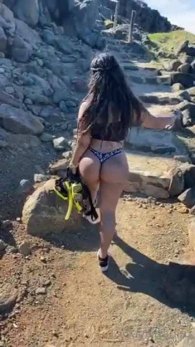 AyDi Bad & Bougie