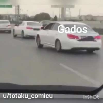 SIM,eu sei que ficou uma merda mais fodase :)