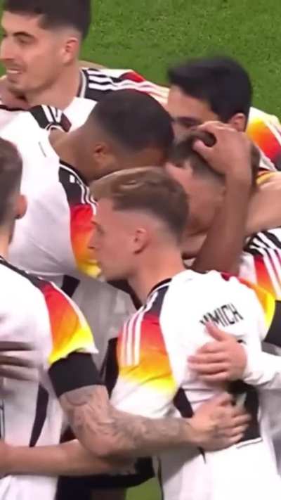 Wird das die neue Torhymne der DFB 🤔