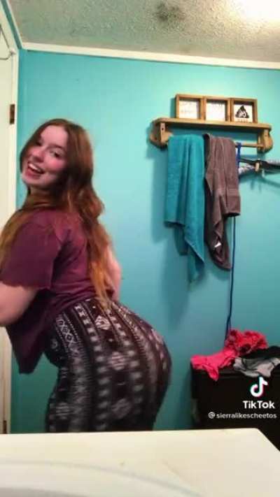 #UnderTheRadar TikTok PAWG 🚨🍑🚨