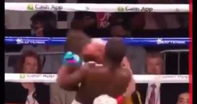Logan obviously got knocked out here but mayweather kept him up...