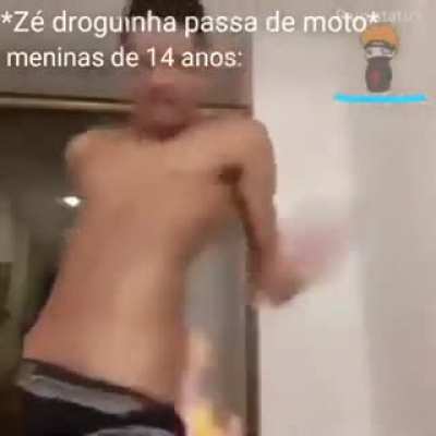 Pq o c* desse cara esta pegando fogo ?