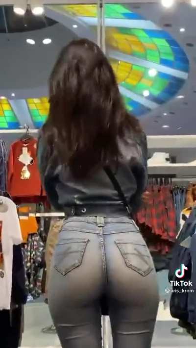 Face doesn't matter with such ass