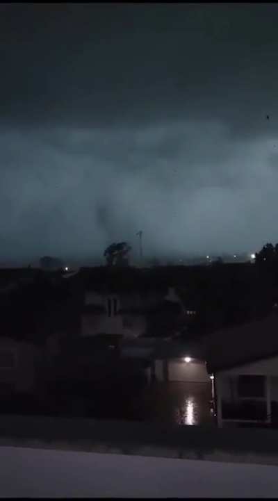 Classico tornado estivo nell'hinterland milanese