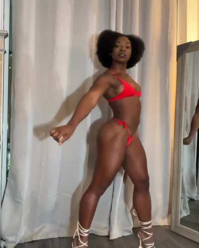 Just practicing 🤗But do y’all think I’m stage ready?🤔   Link in Bio for Bikini 👙 Use Code: TERRA @prozis LINK! #fitnessmodel #bodybuilder #wellnessjourney #physique #bodygoals