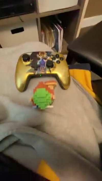 Link be playing minecraft but improved and more cringe (on purpose)