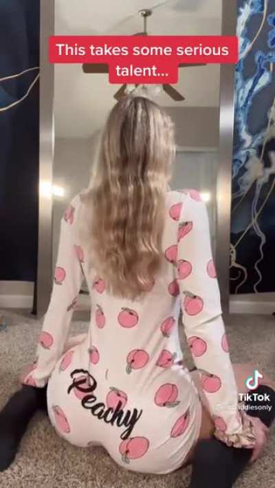 🍑😍🍑🍑