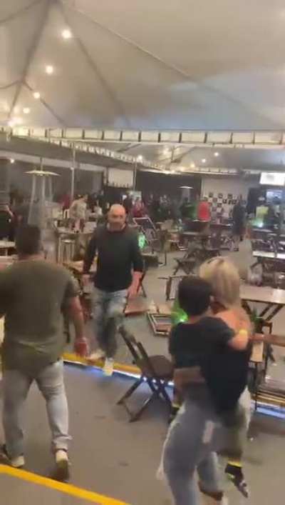 Fight in a public food park