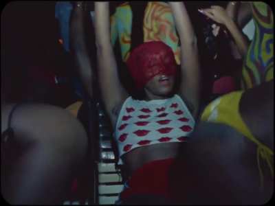 Janelle Monae plot in Lipstick Lover music video