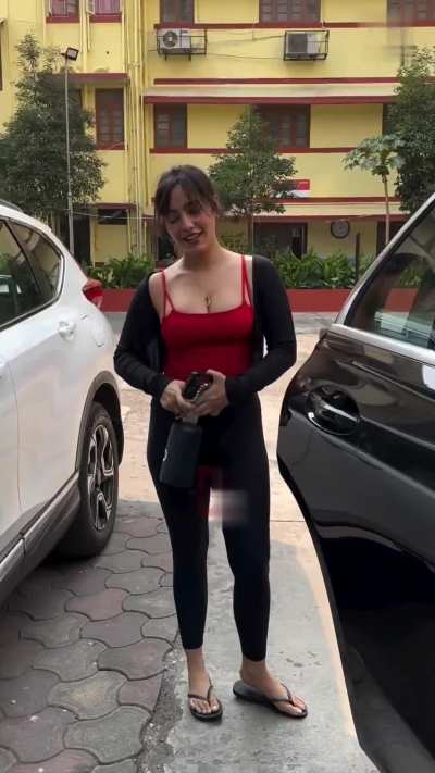 Neha Flaunts her Milk Tanks very Proudly