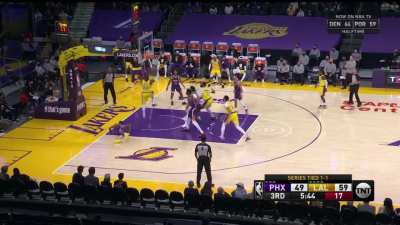 [Highlight] Lebron drops Cameron Payne and drives in for the easy dunk