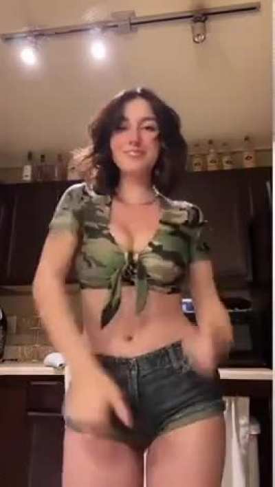 @qu33nmanipulator
