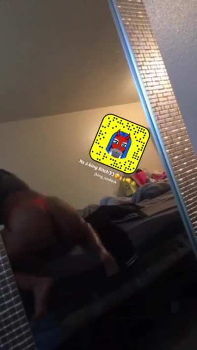 Bed twerk
