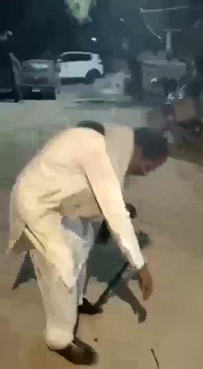WCGW amature handling a gun from grey market