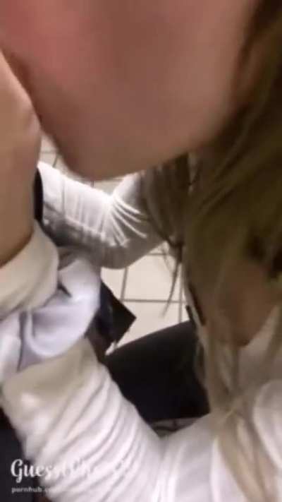 He finger fucked me in a movie theater and gave me a juicy creampie in the bathroom🤤[GIF]